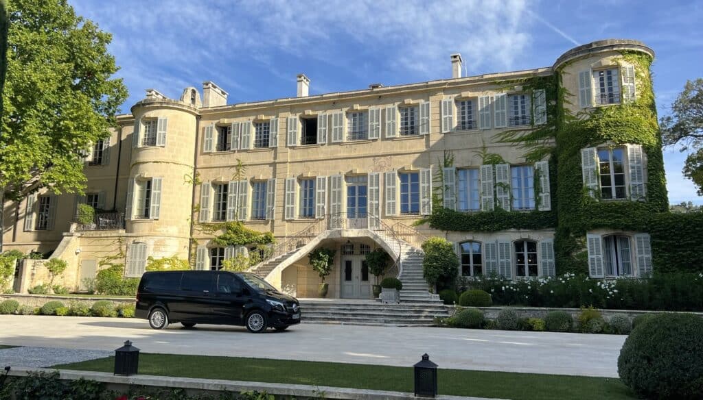 Chauffeur vtc Montpellier van pour groupe mariage et événement